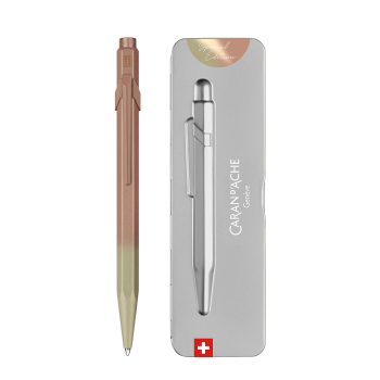 CARAN D'ACHE ΣΤΥΛΟ BALLPOINT ΜΑΥΡΟ ΜΕΛΑΝΙ ΣΕ ΜΕΤΑΛΛΙΚΟ ΚΟΥΤΙ MEDIUM 849 CLAIM YOUR STYLE