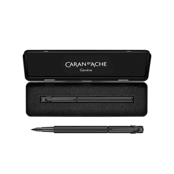 CARAN D'ACHE ΠΕΝΑ ΣΕ ΜΕΤΑΛΛΙΚΟ ΚΟΥΤΙ MEDIUM 849 ΜΑΥΡΟ