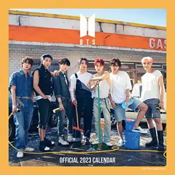 THE BTS SQUARE CALENDAR : (MULTI-LANGUAGE) 2023