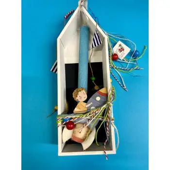 ΛΑΜΠΑΔΑ ΜΠΛΕ ΜΕ ΑΓΟΡΑΚΙ ΠΑΝΩ ΣΕ ΔΙΑΣΤΗΜΟΠΛΟΙΟ