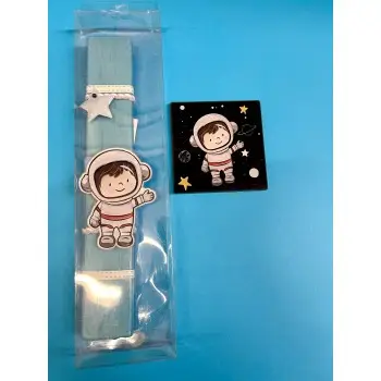 ΛΑΜΠΑΔΑ ΜΕ ΑΣΤΡΟΝΑΥΤΗ PLEXIGLASS ΚΑΙ ΣΟΥΒΕΡ