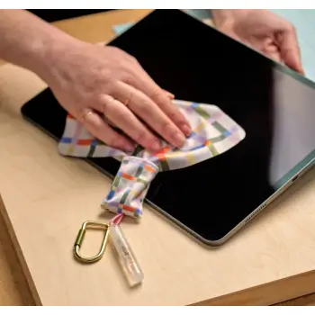 KIKKERLAND Καθαριστικό οθόνης (μπρελοκ)