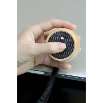 Φορητό ηχείο Bluetooth TWS με τετράγωνο ήχο και ηχητική πιστότητα από ξύλο καρυδιάς GINGKO