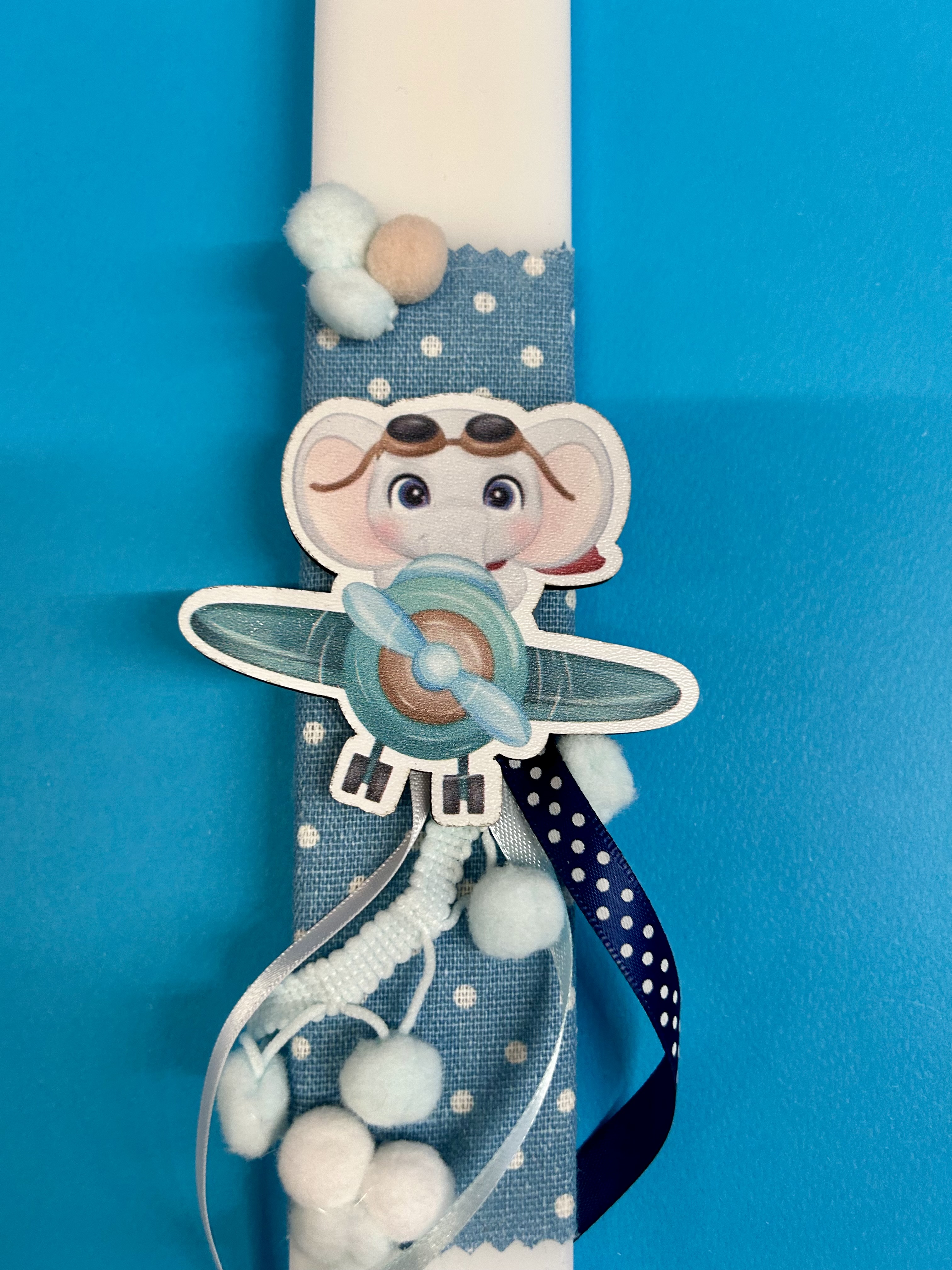 ΛΑΜΠΑΔΑ ΜΕ ΕΛΕΦΑΝΤΑΚΙ ΣΕ ΑΕΡΟΠΛΑΝΟ