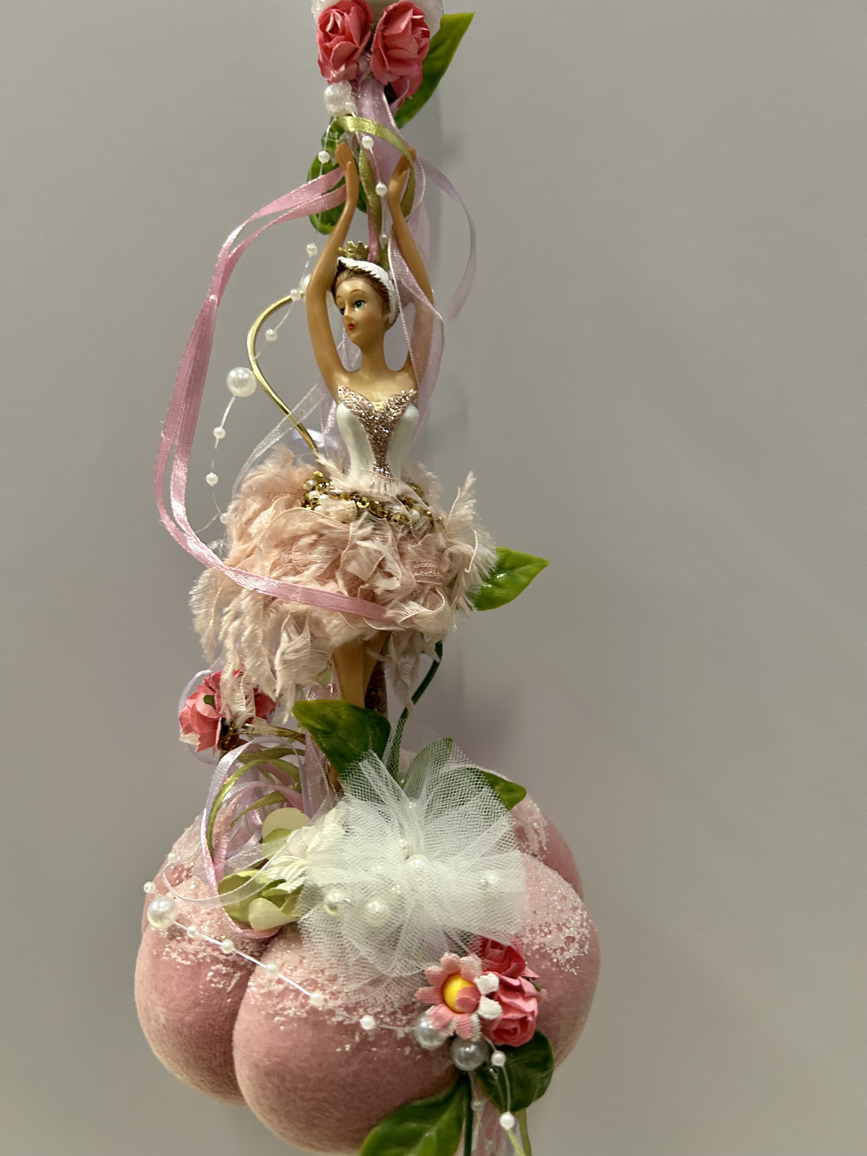 ΛΑΜΠΑΔΑ ΛΕΥΚΗ ΜΕ ΤΥΠΩΜΑ ΜΠΑΛΑΡΙΝΑ ΚΑΙ ΑΞΕΣΟΥΑΡ