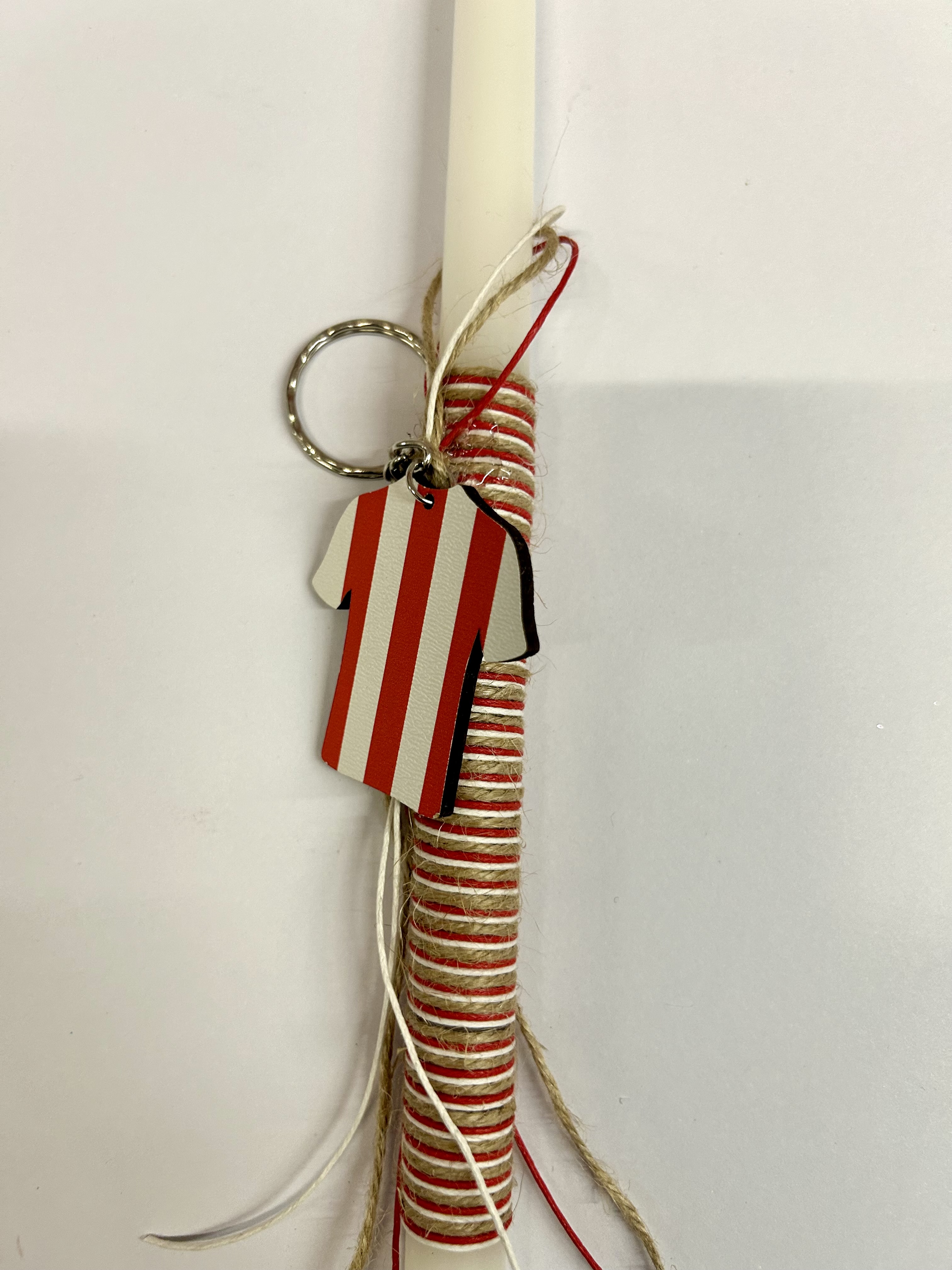 ΛΑΜΠΑΔΑ ΛΕΥΚΗ ΜΕ ΚΟΚΚΙΝΗ ΡΙΓΕ ΜΠΛΟΥΖΑ ΜΠΡΕΛΟΚ