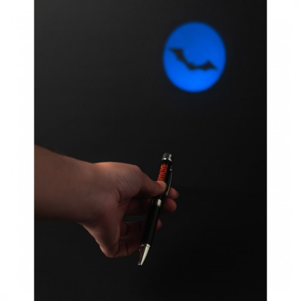 PREMIUM ΤΕΤΡΑΔΙΟ ΔΕΡΜΑΤΙΝΗ ΜΕ ΣΤΥΛΟ ΦΩΤΑΚΙ A5 DC BATMAN 14,5x20