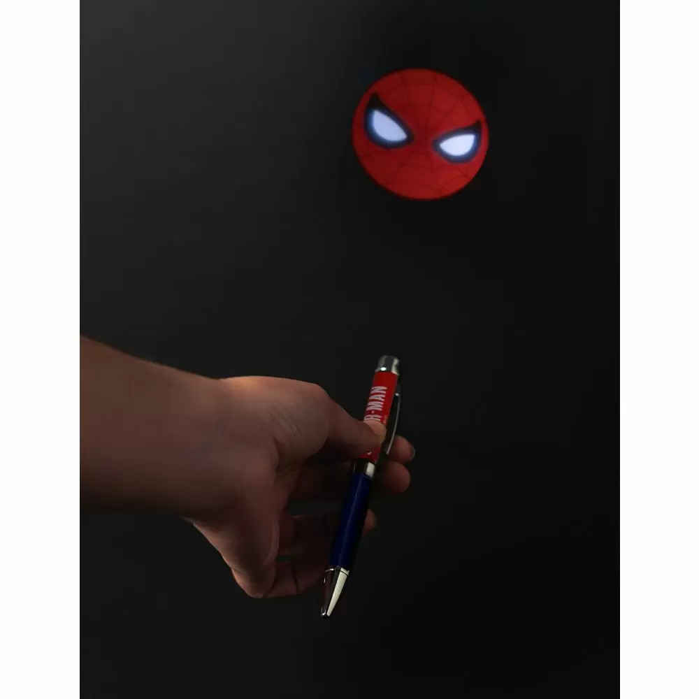 PREMIUM ΤΕΤΡΑΔΙΟ ΔΕΡΜΑΤΙΝΗ ΜΕ ΣΤΥΛΟ ΦΩΤΑΚΙ A5 SPIDERMAN 14,5x20